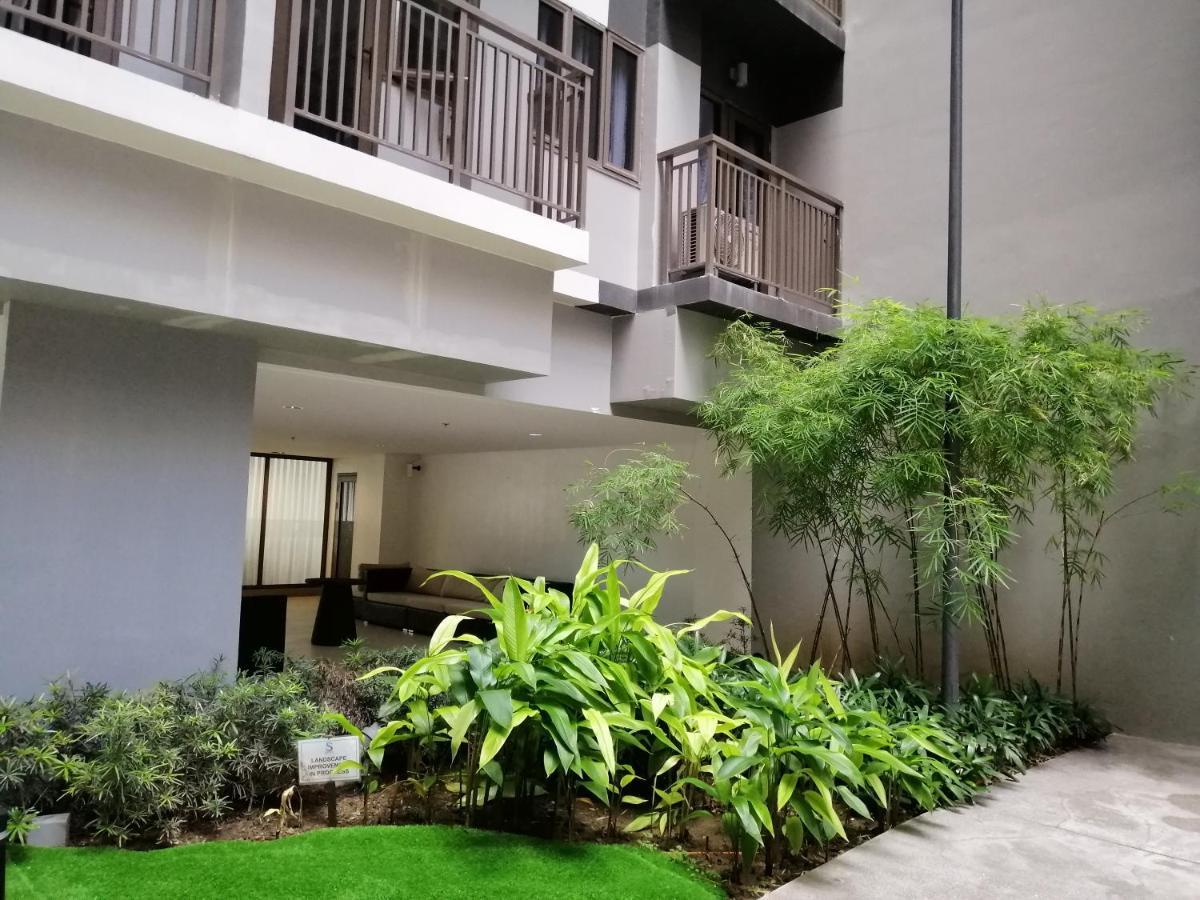 S Residencestower 3 - L&R Staycation Pasay Exterior photo
